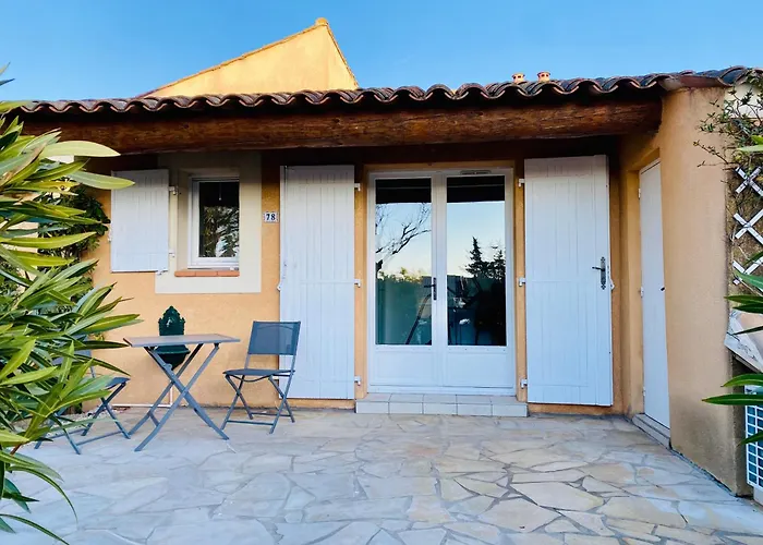 Villa Domaine Des Pins, Magasins Proches, Piscine